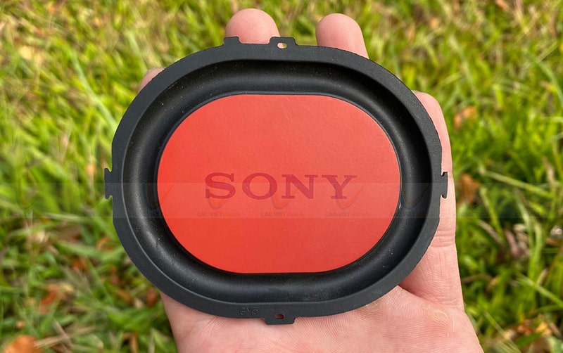 Màng rung cộng hưởng Sony có độ bền cao và chất lượng cũng không hề thua kém thương hiệu nào